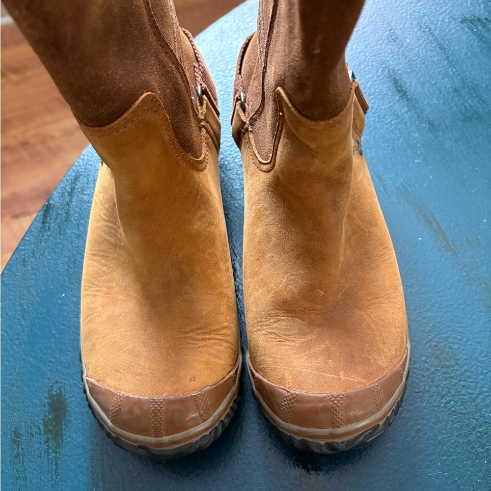 womens sorel boots size 8.5